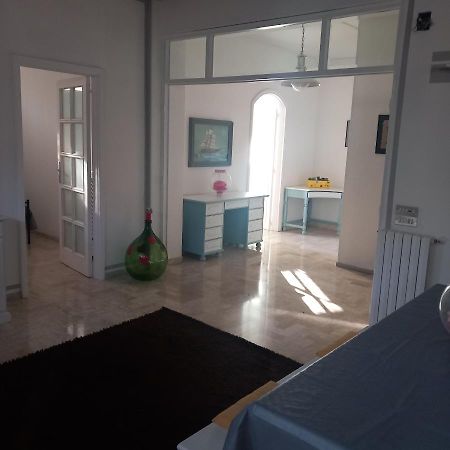 Wendy House Apartament Bari Bagian luar foto