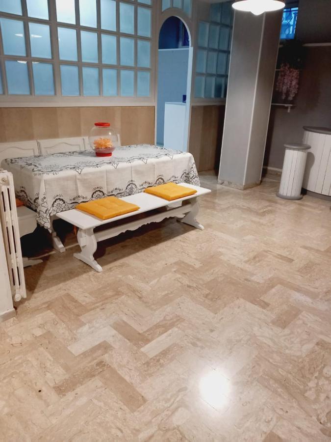 Wendy House Apartament Bari Bagian luar foto