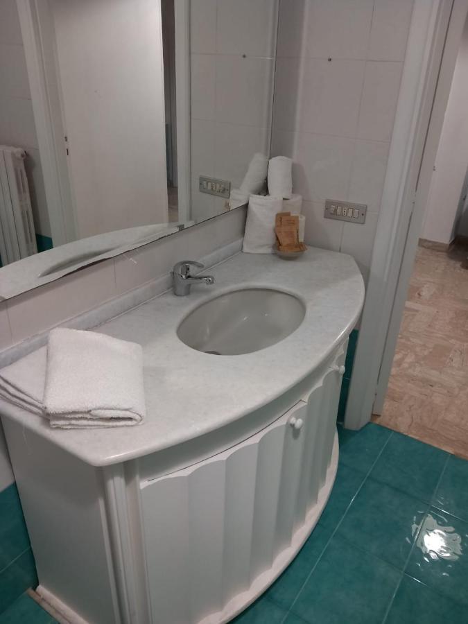 Wendy House Apartament Bari Bagian luar foto