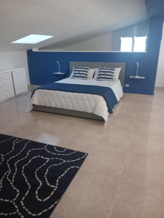 Wendy House Apartament Bari Bagian luar foto