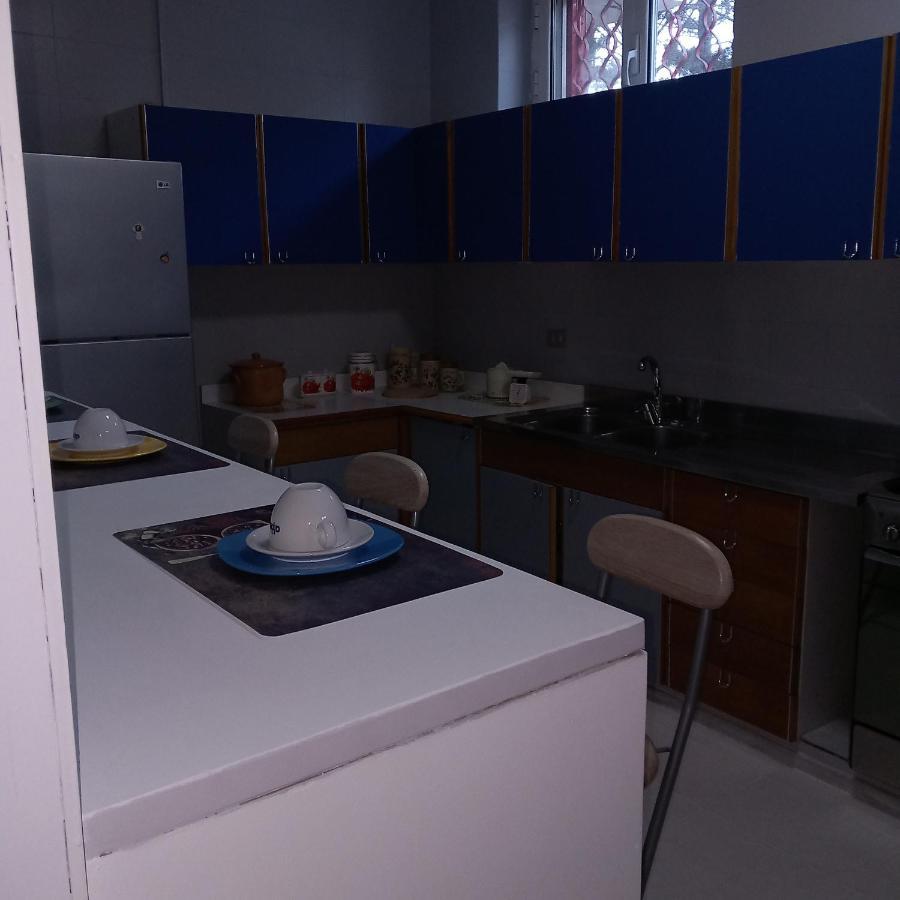 Wendy House Apartament Bari Bagian luar foto